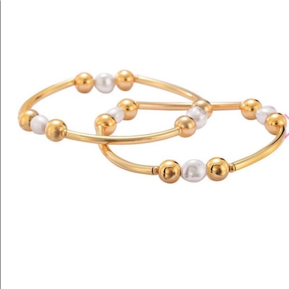 Avon Freshwater Pearl Bracelet Set.